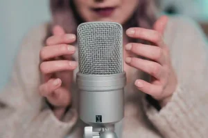 男性が好むのは女性の「低い声」なのか、それとも高い声なのか？