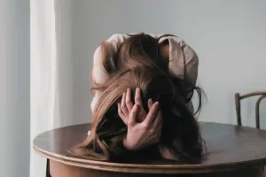 【もう待てない】好き避け男子と進展しない理由と嫌い避けの見分け方